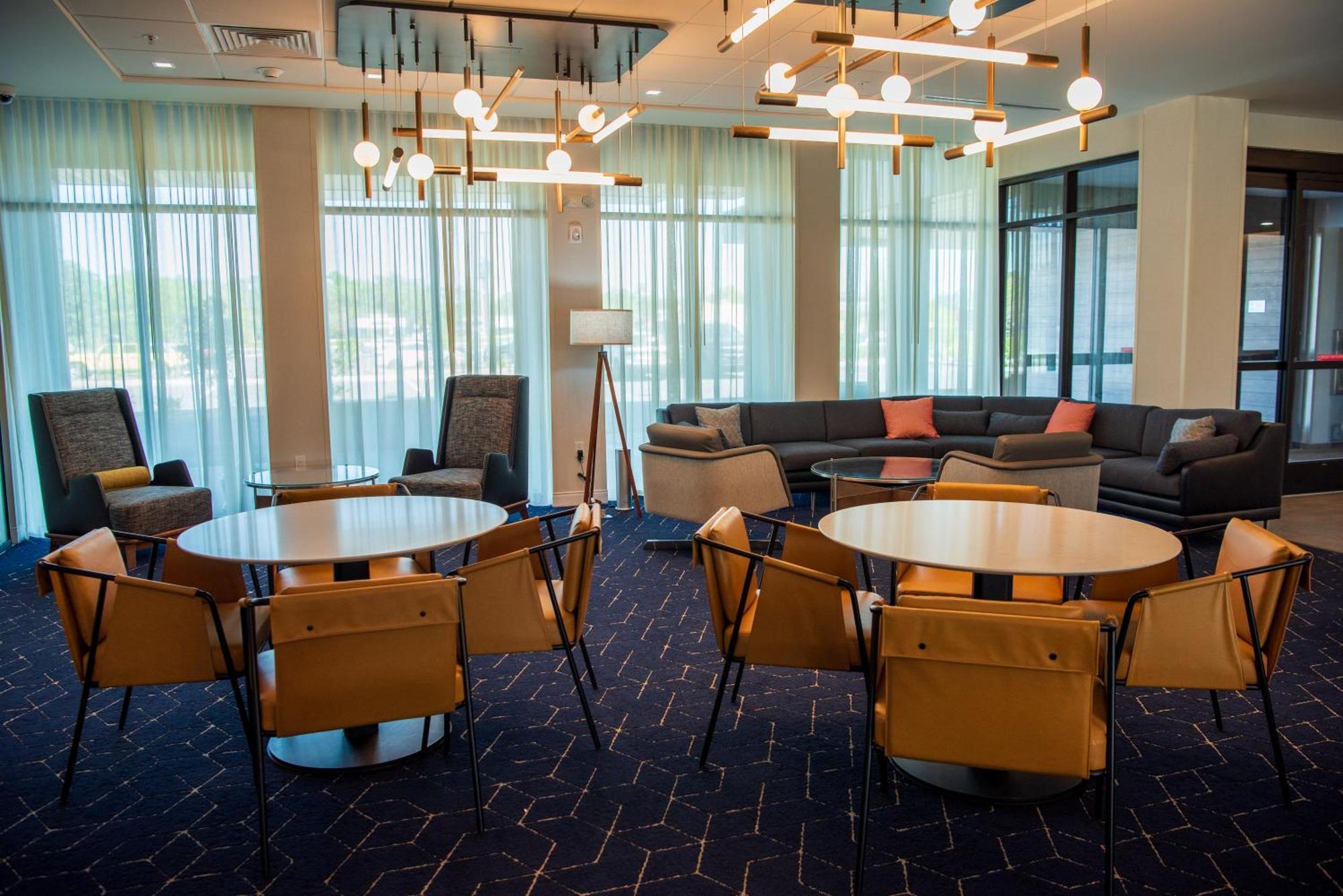 Courtyard By Marriott Lake City Eksteriør bilde