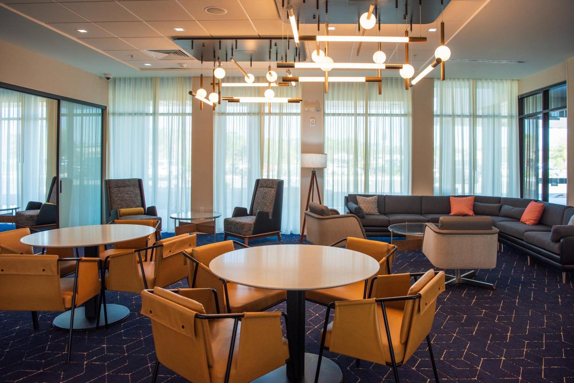 Courtyard By Marriott Lake City Eksteriør bilde