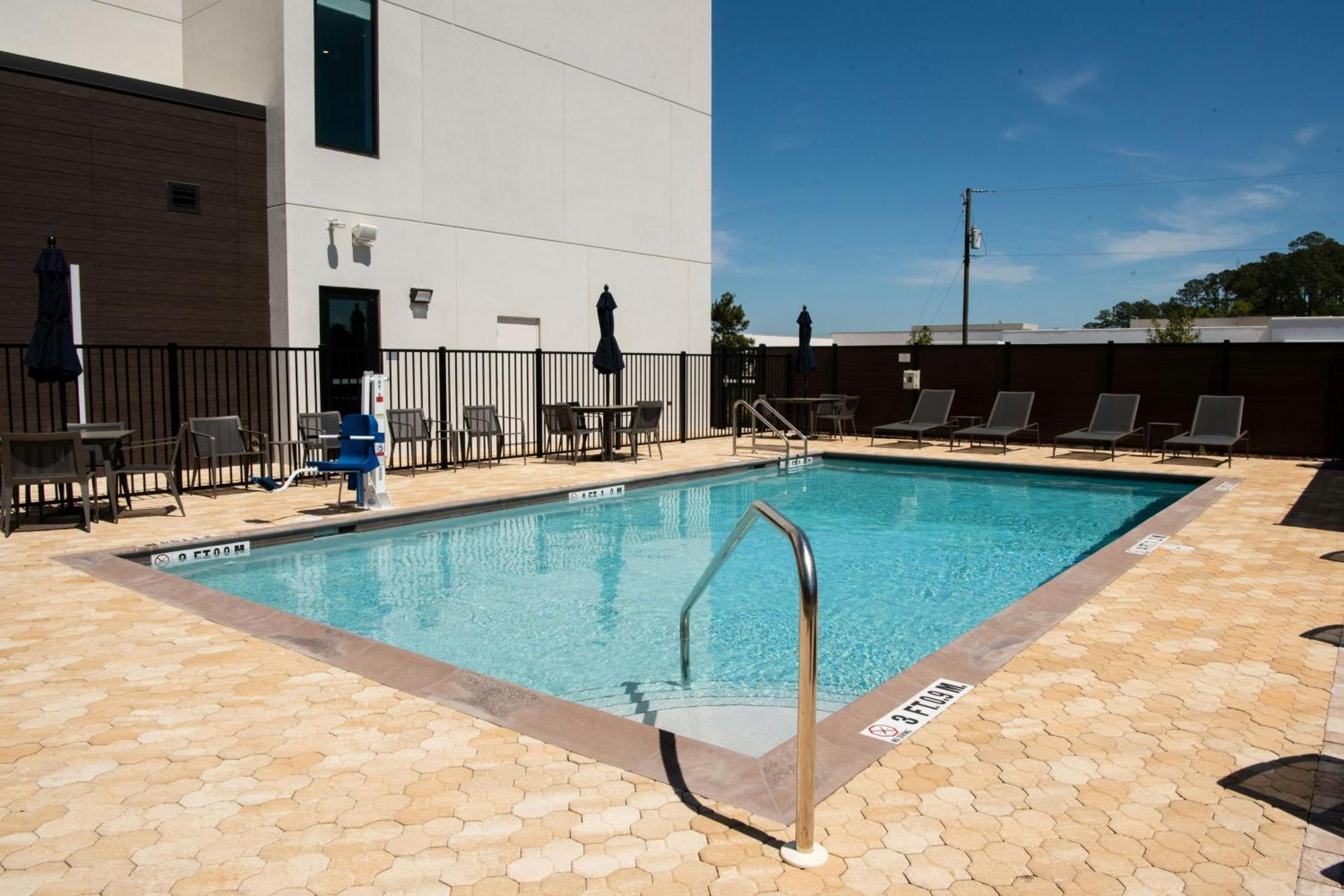 Courtyard By Marriott Lake City Eksteriør bilde